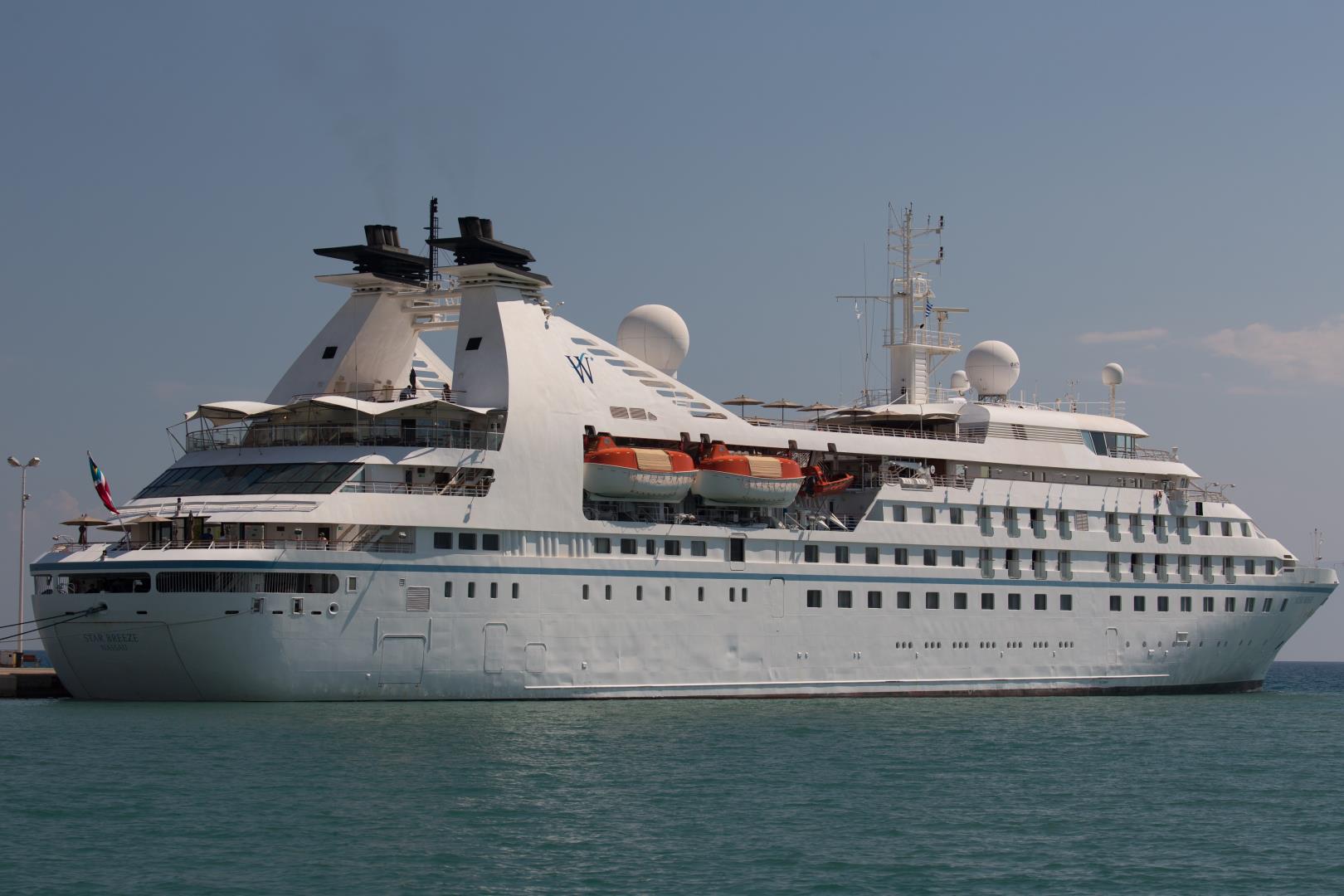 Exterior view of Star Breeze at sea - Photo Credit: John Greengo